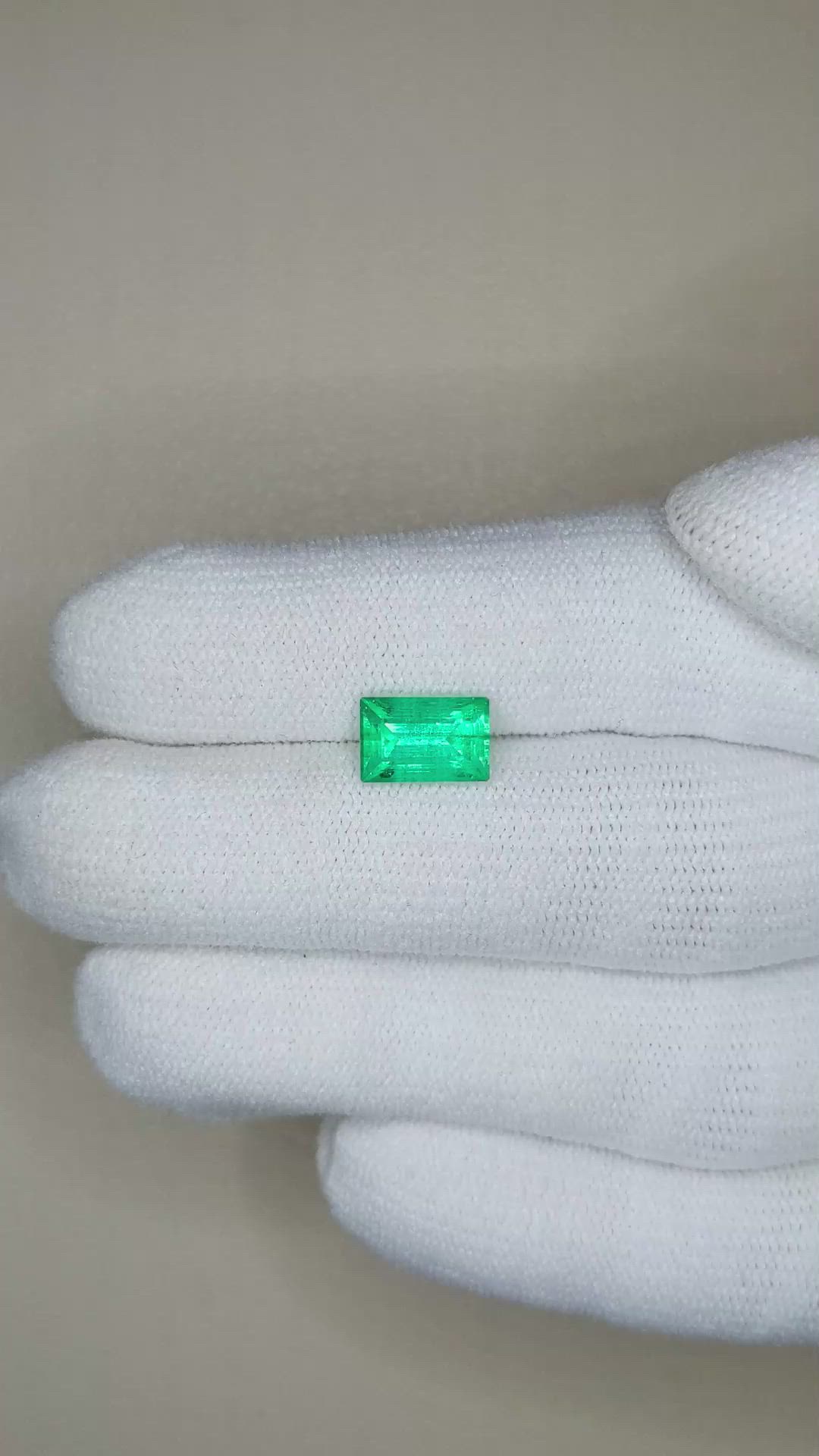 1.63 Ct. Emerald from Russia Size Video
