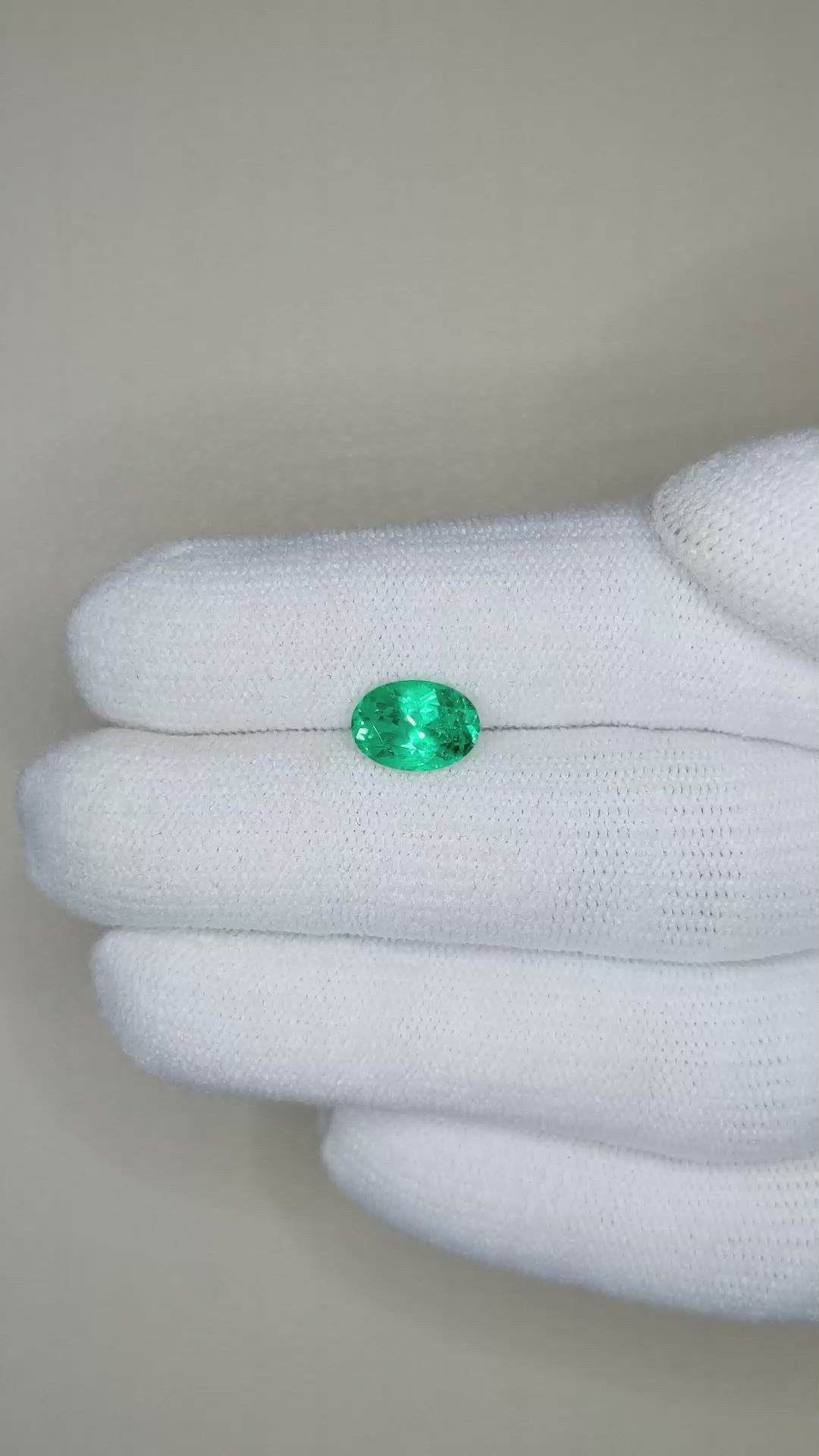 1.30 Ct. Emerald from Russia Size Video