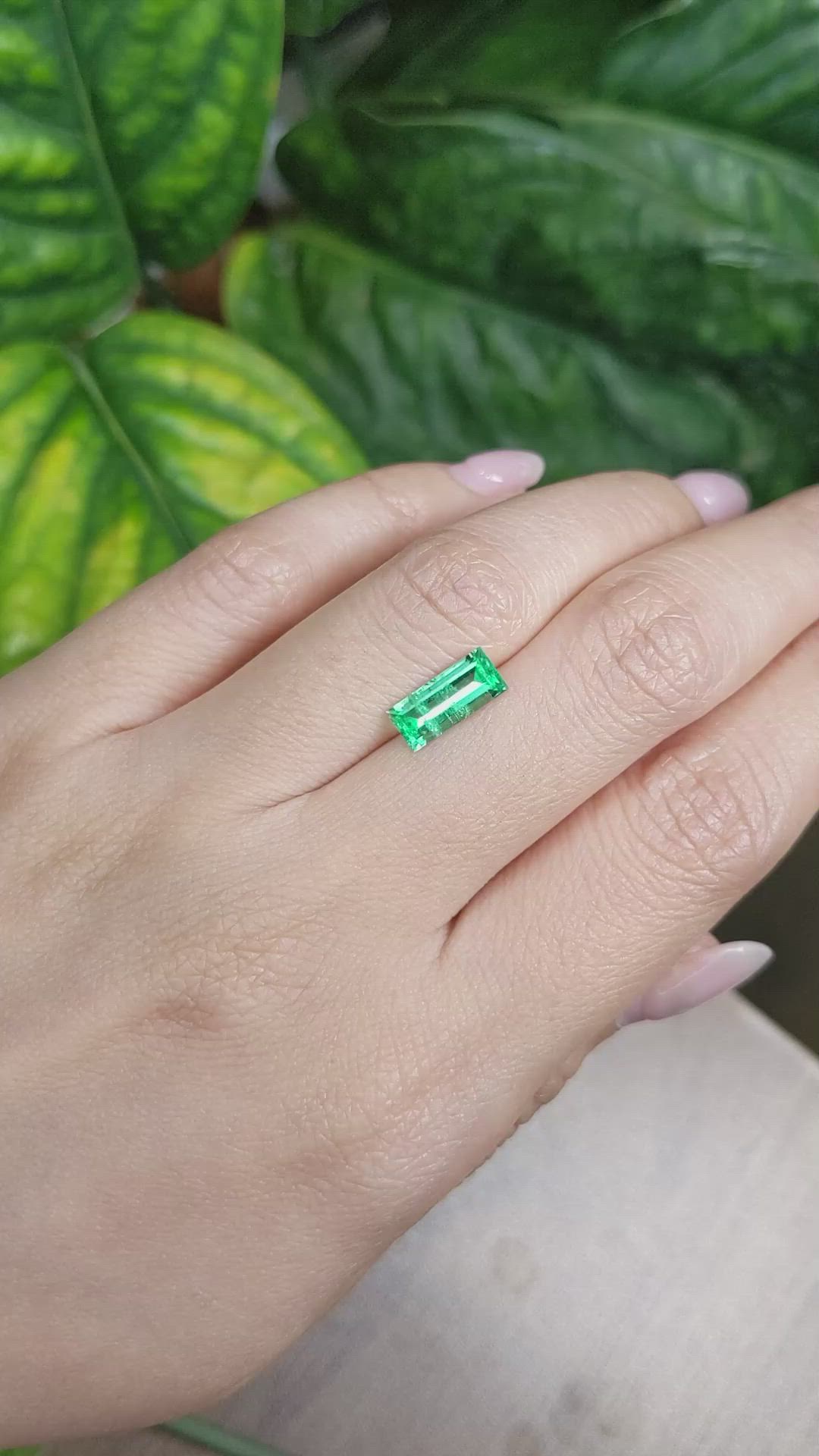 1.36 Ct. Emerald from Russia Size Video