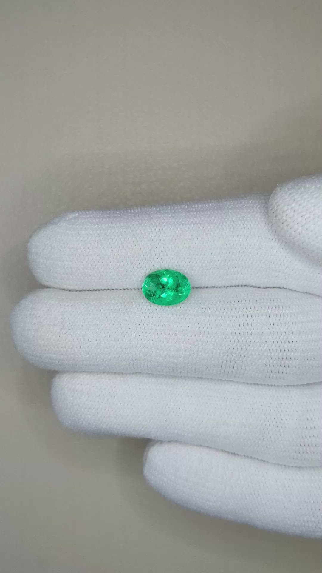 1.35 Ct. Emerald from Russia Size Video