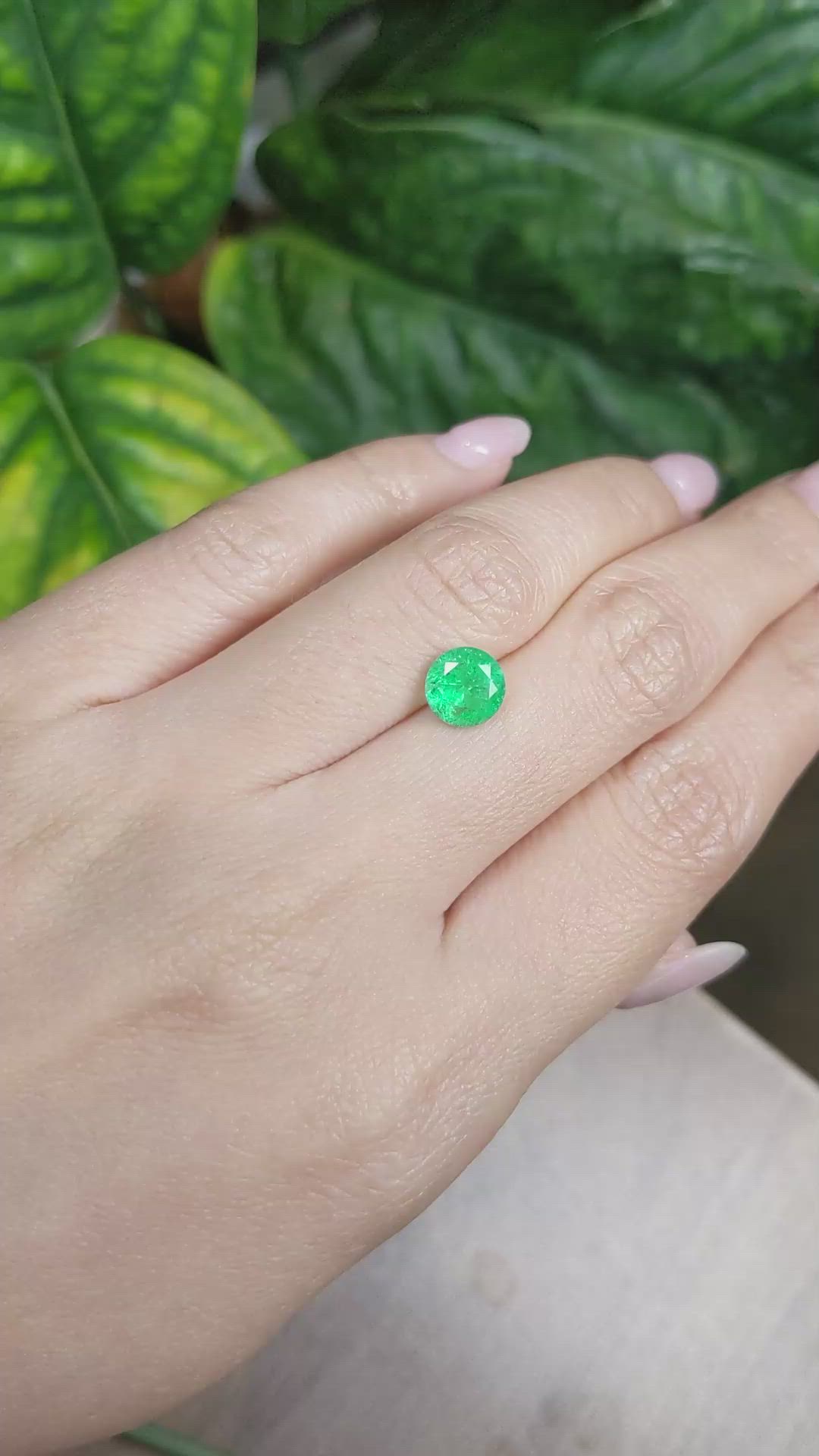 1.57 Ct. Emerald from Russia Size Video