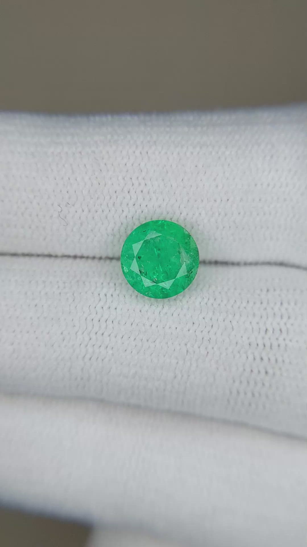 1.57 Ct. Emerald from Russia Size Video