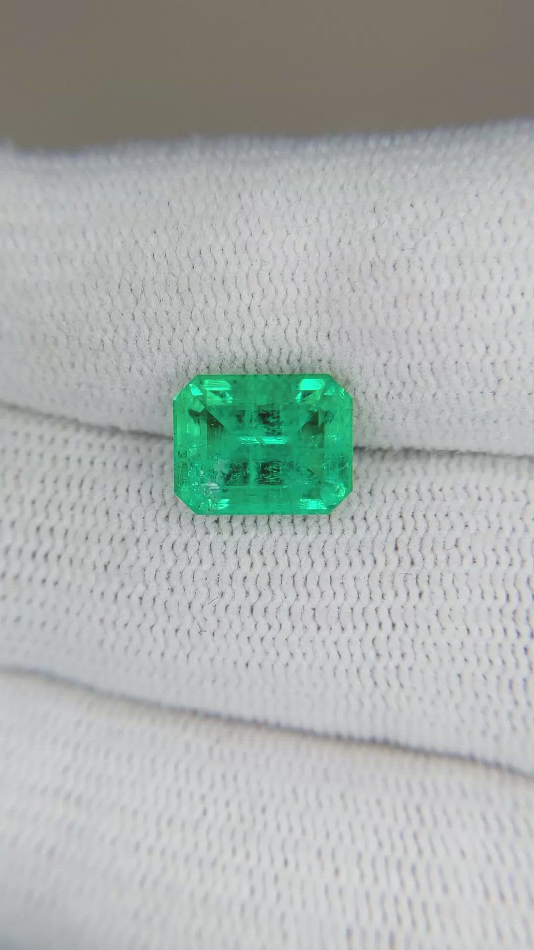 3.18 Ct. Emerald from Russia Size Video