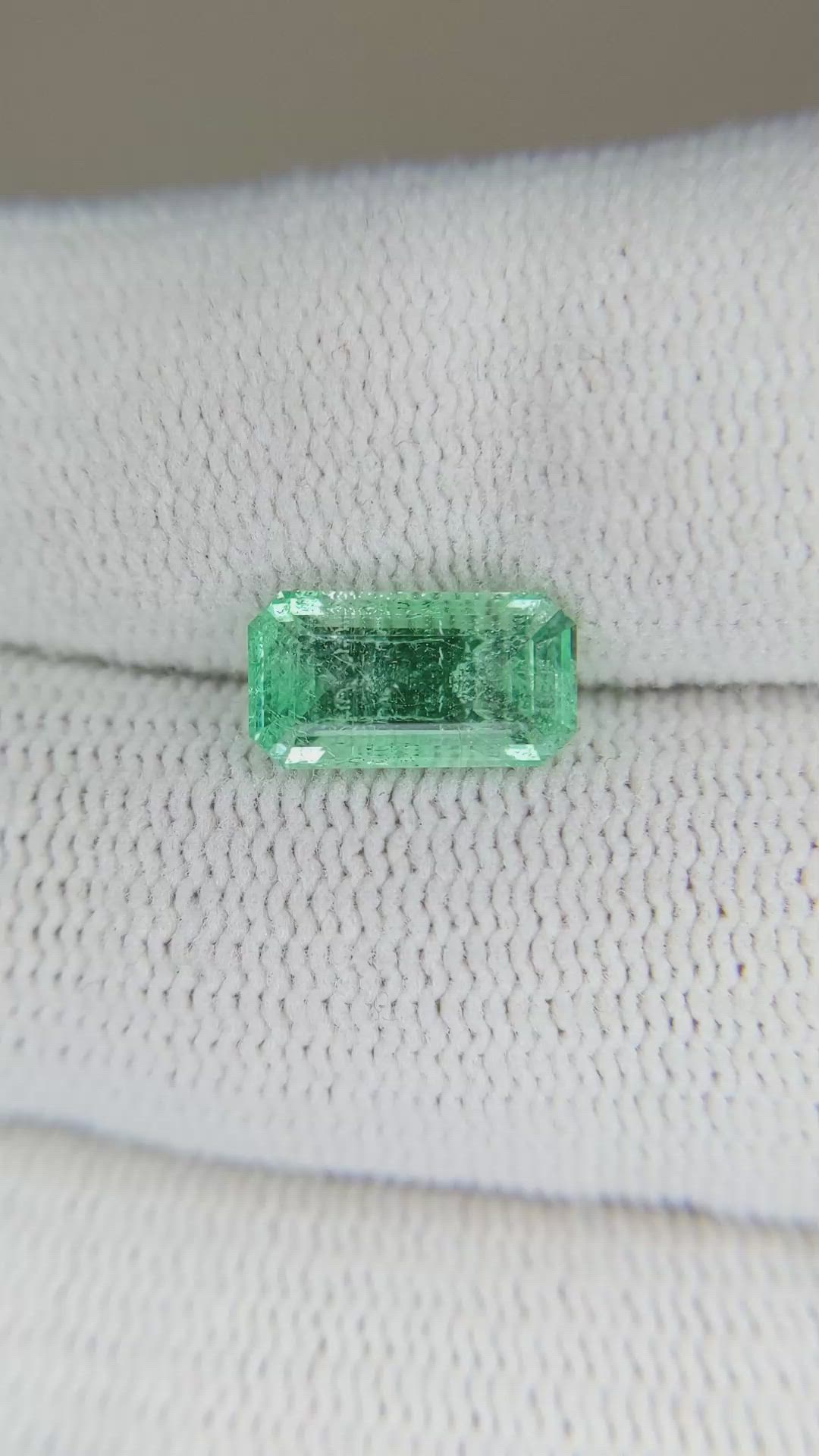 1.89 Ct. Emerald from Russia Size Video