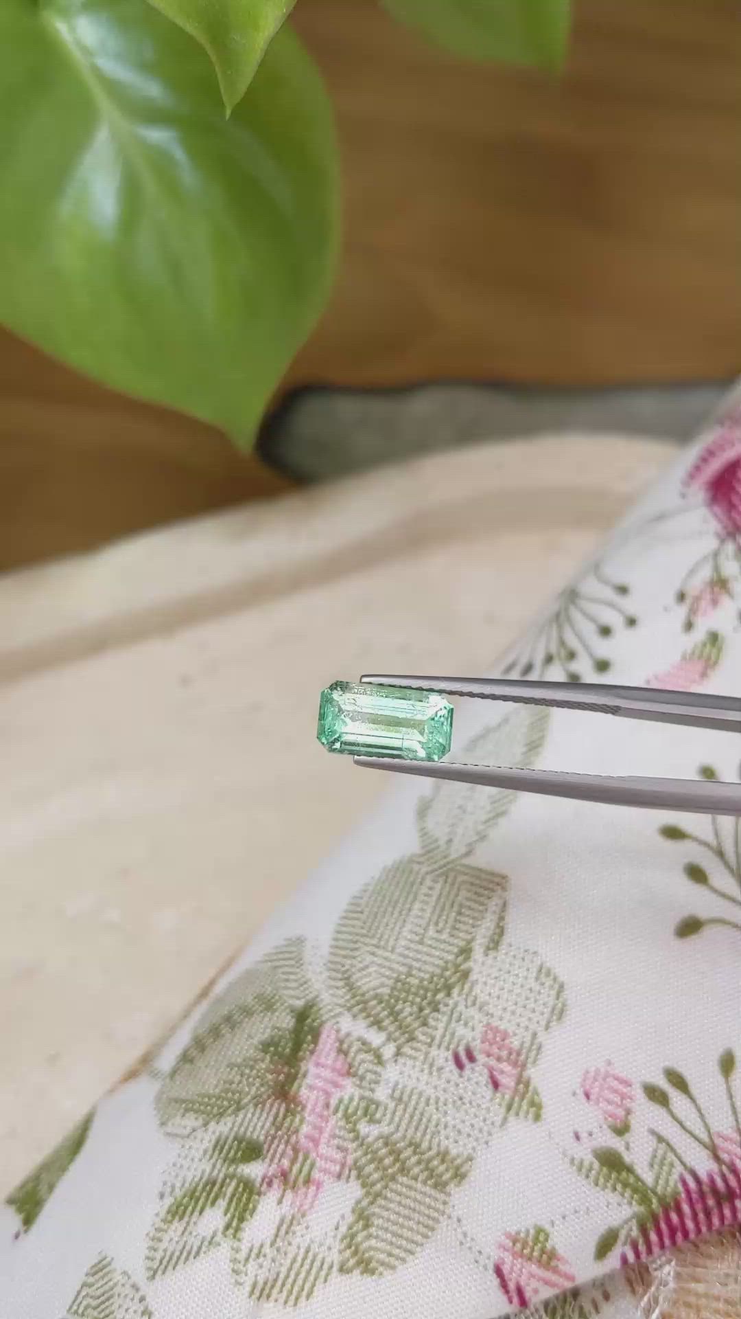 1.89 Ct. Emerald from Russia Size Video