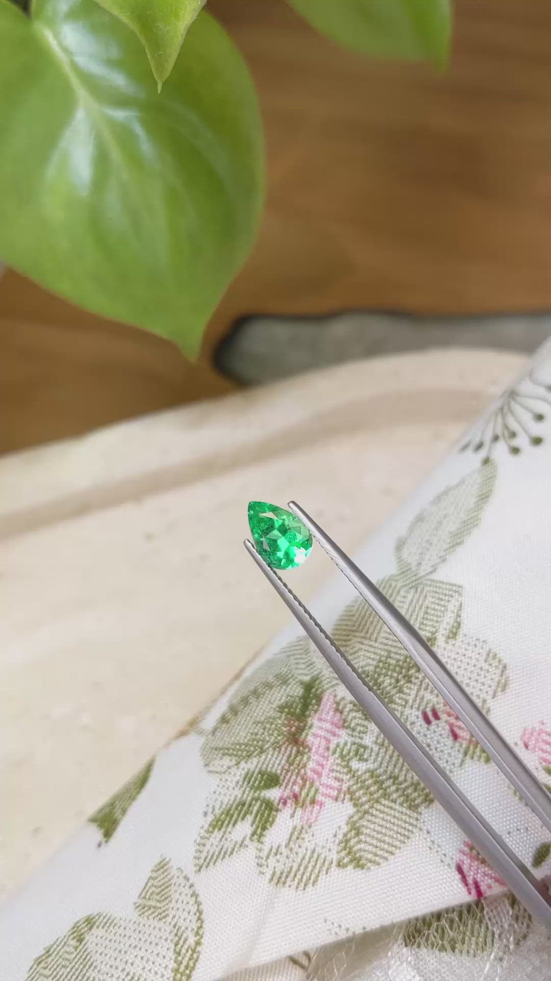 1.05 Ct. Emerald from Russia Size Video