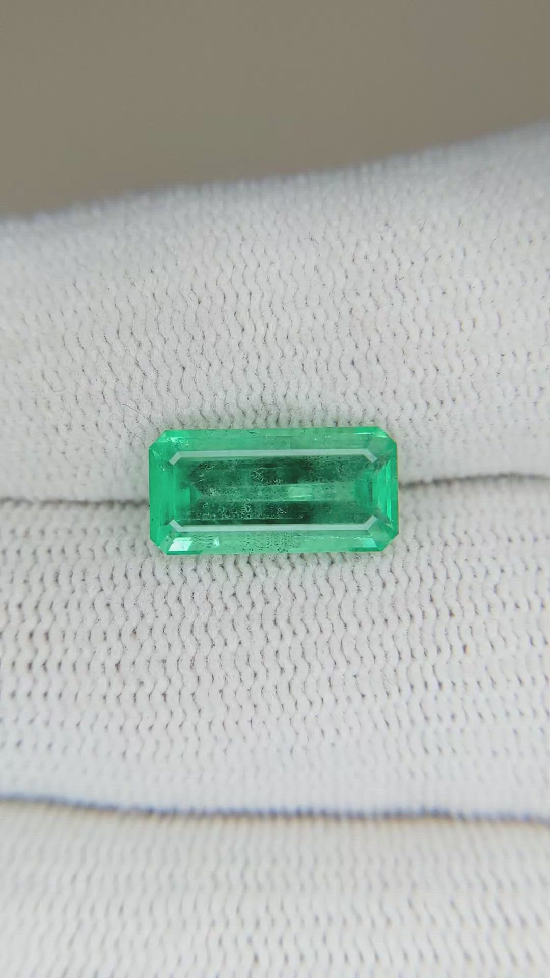 3.10 Ct. Emerald from Russia Size Video