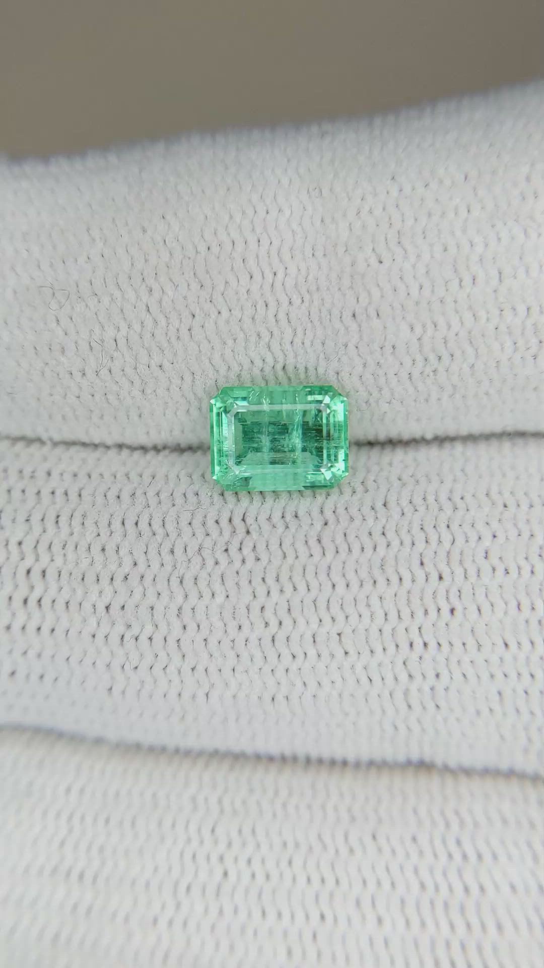 1.25 Ct. Emerald from Russia Size Video