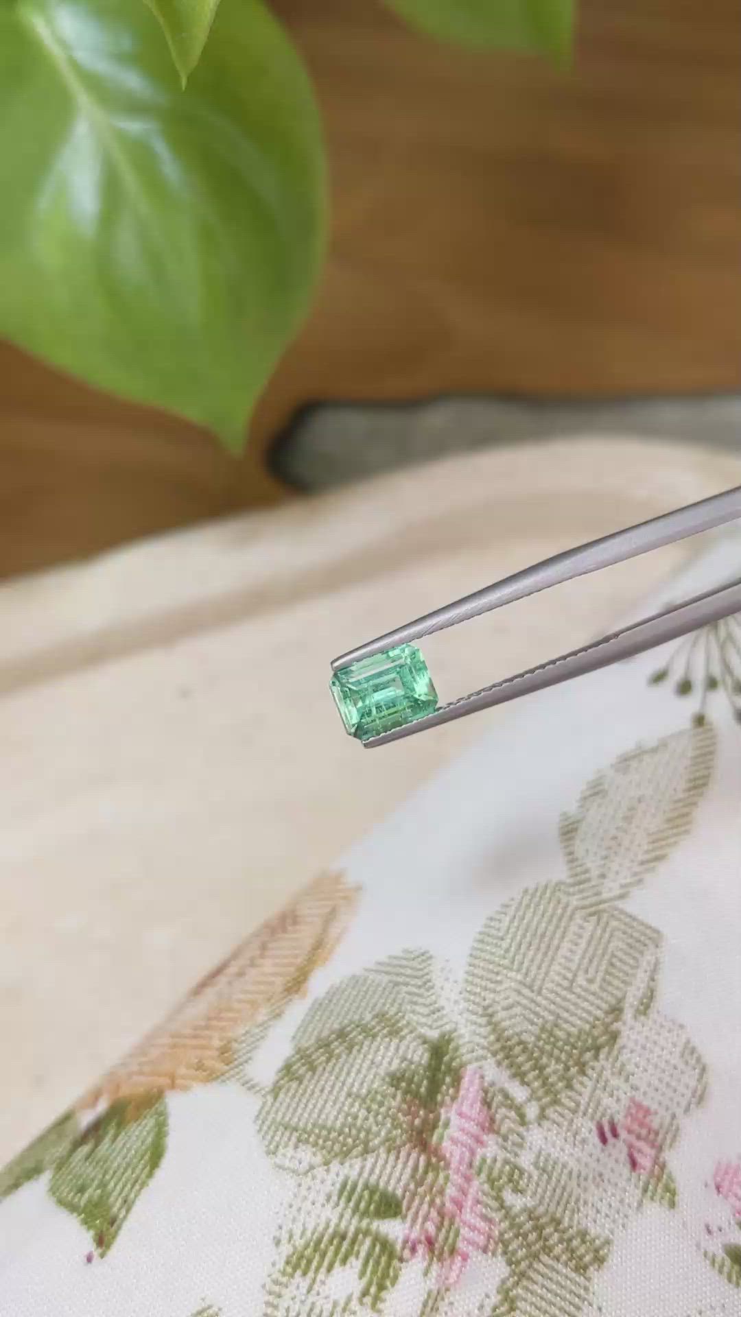 1.25 Ct. Emerald from Russia Size Video