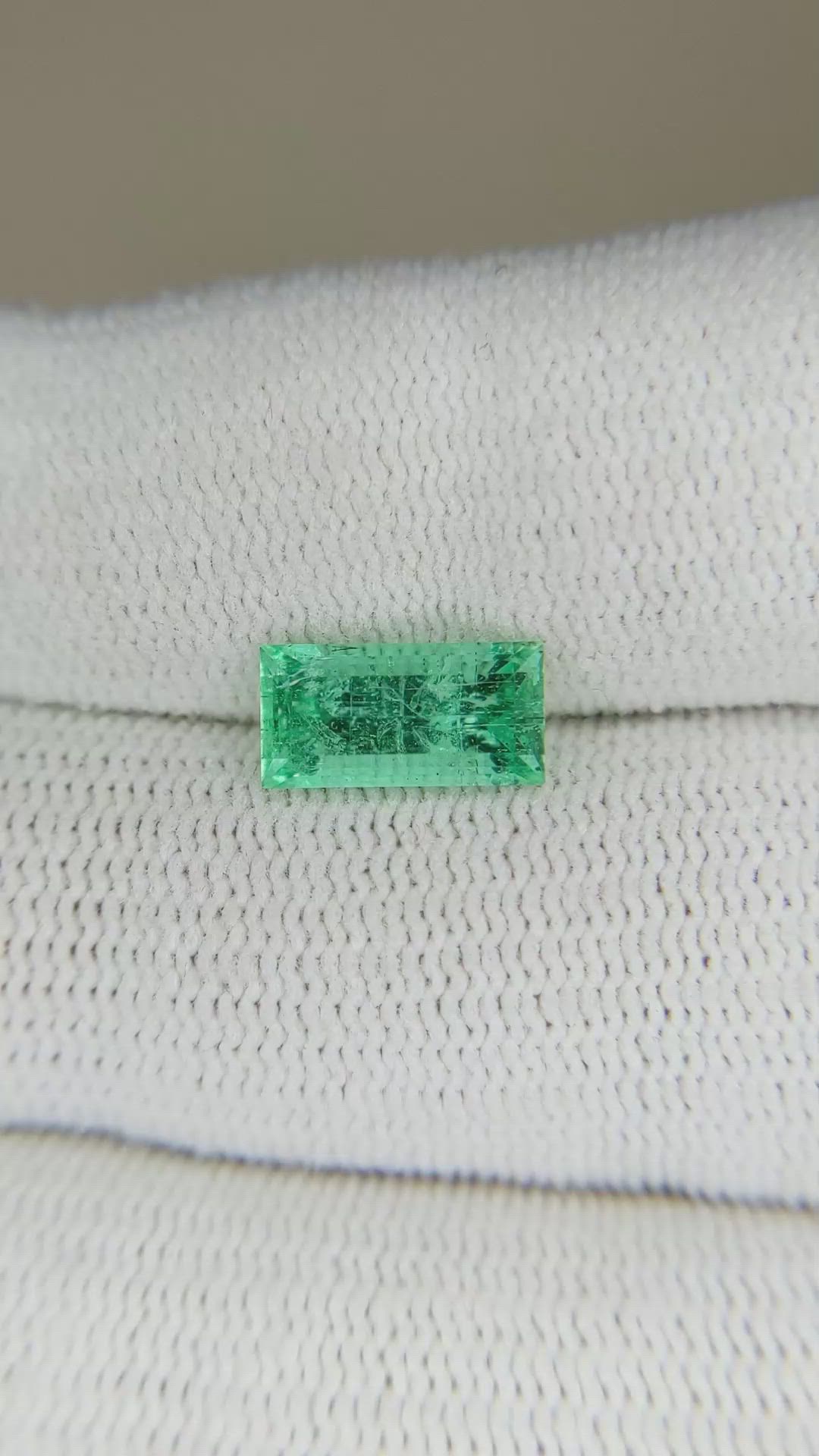 1.80 Ct. Emerald from Russia Size Video