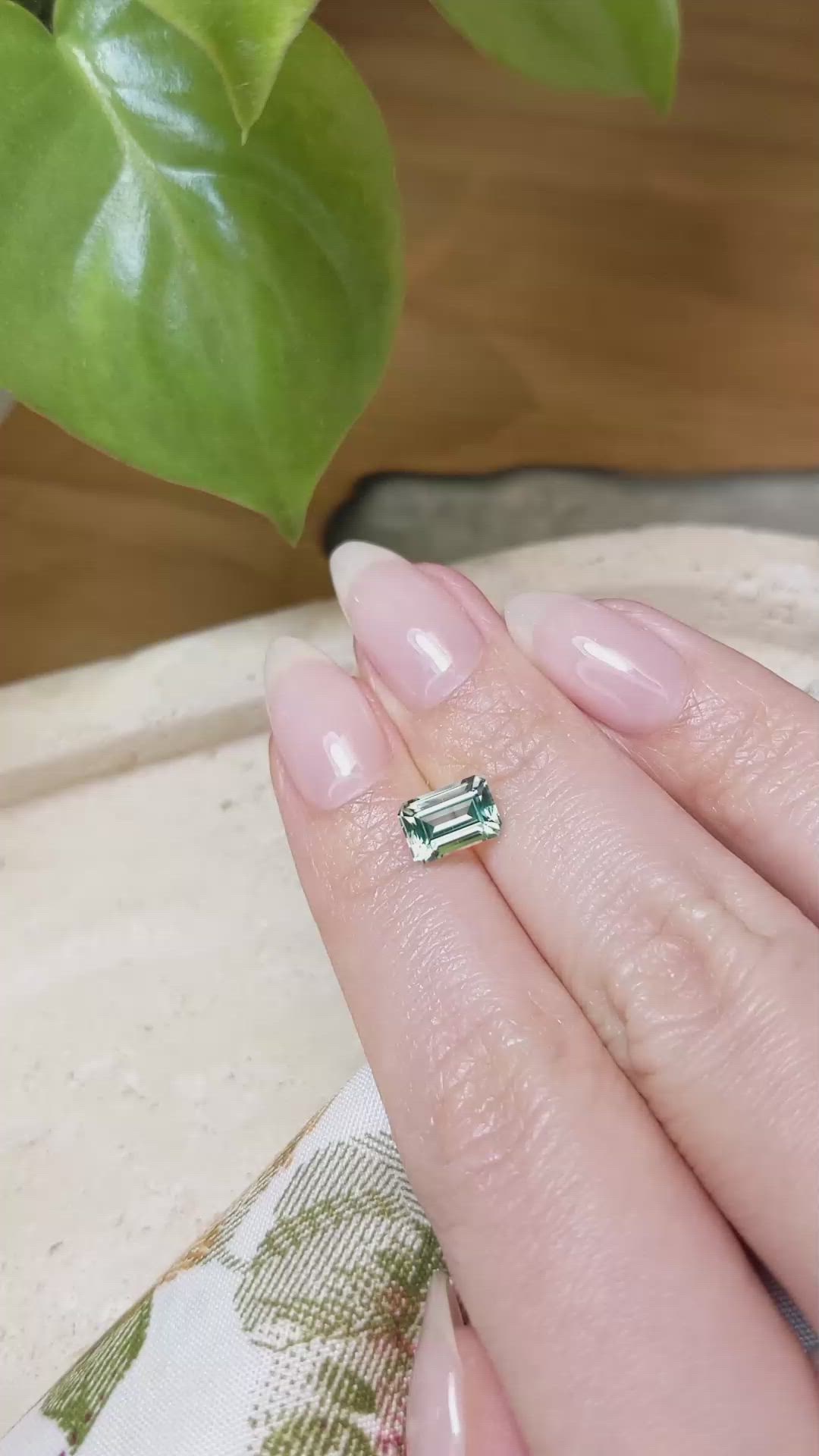 1.30 Ct. Emerald from Russia Size Video