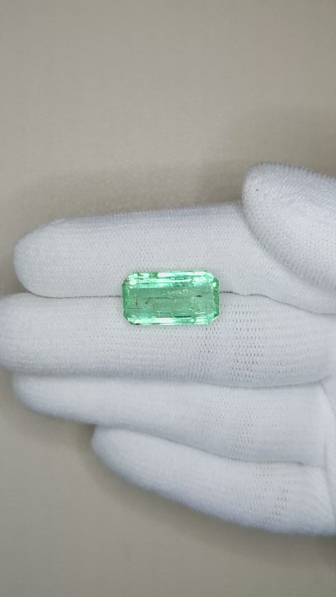 6.89 Ct. Emerald from Colombia Size Video