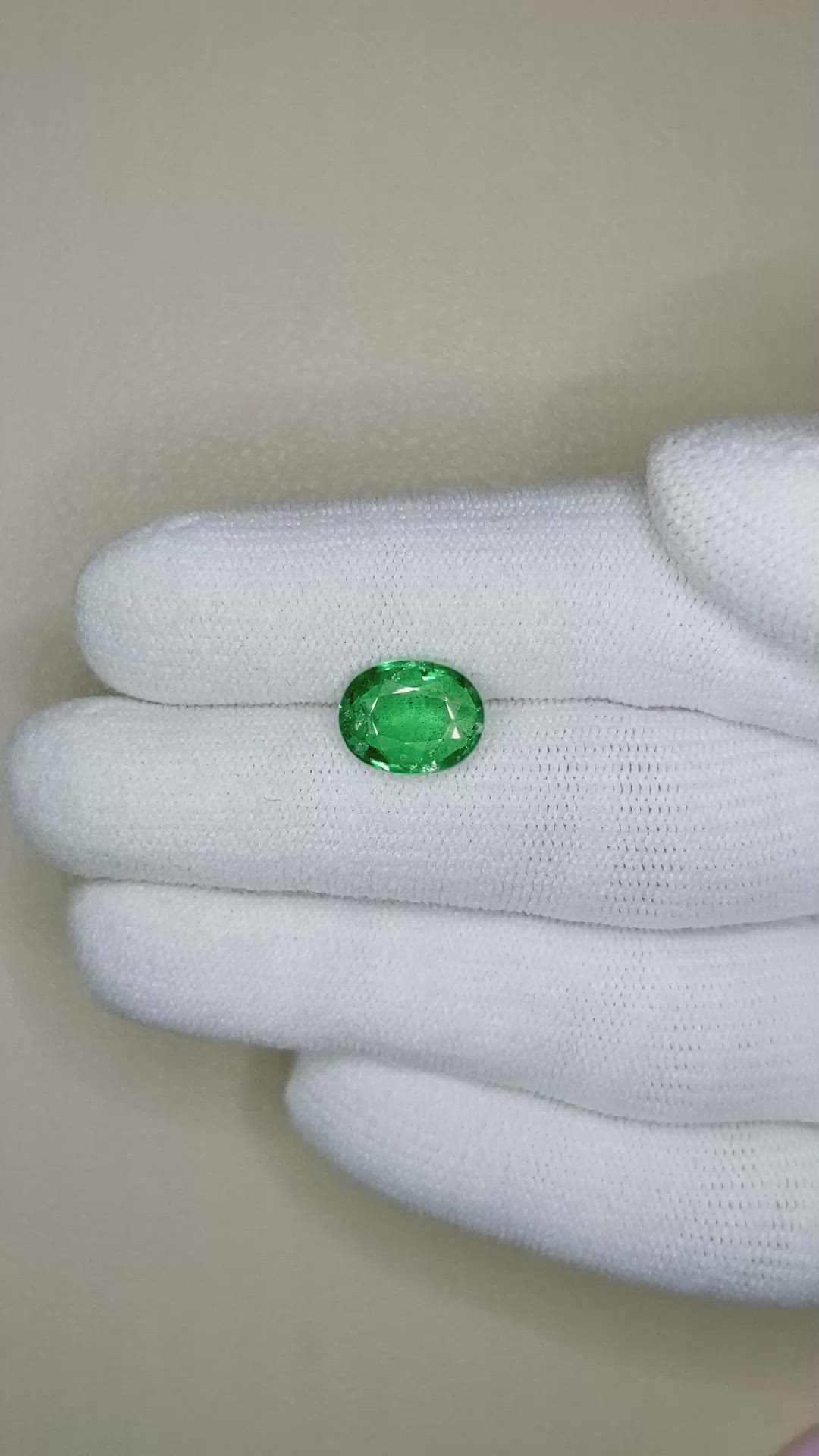 2.32 Ct. Emerald from Zambia Size Video