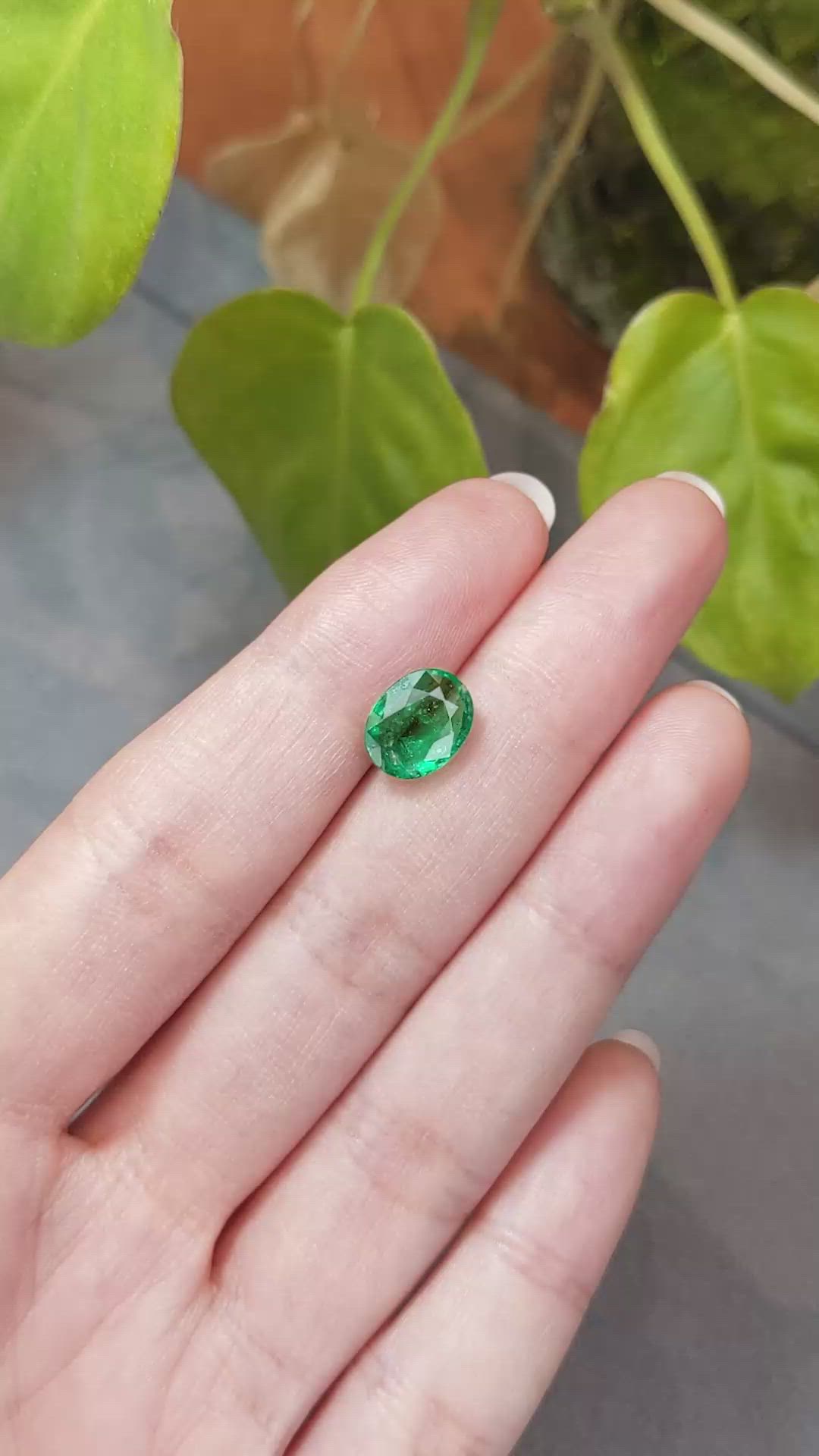 2.32 Ct. Emerald from Zambia Size Video