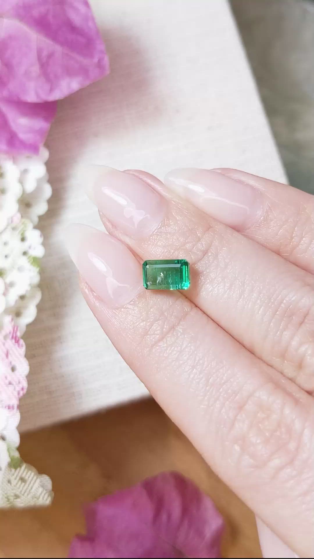 1.71 Ct. Emerald from Zambia Size Video