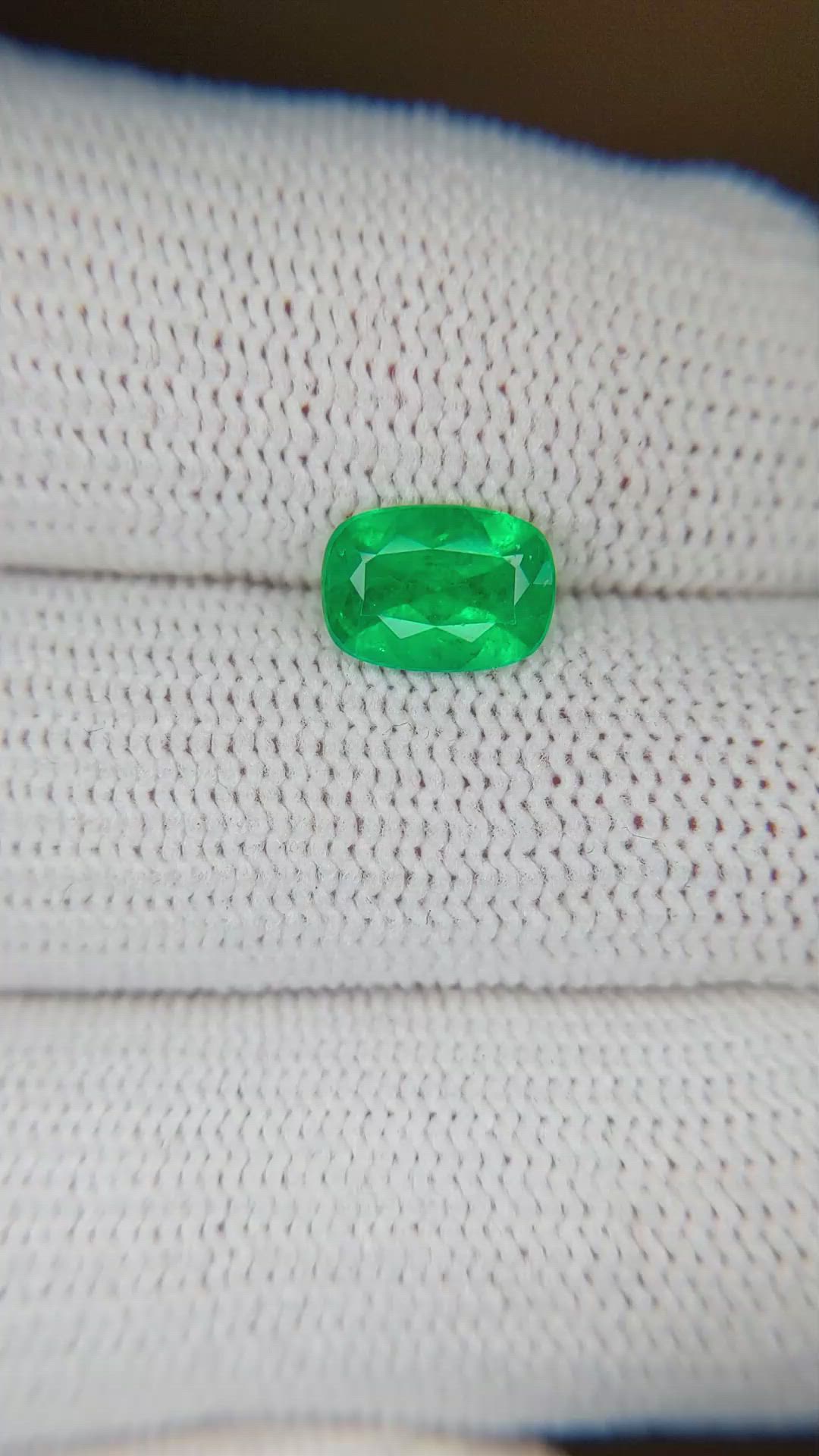 0.93 Ct. Emerald from Afghanistan Size Video