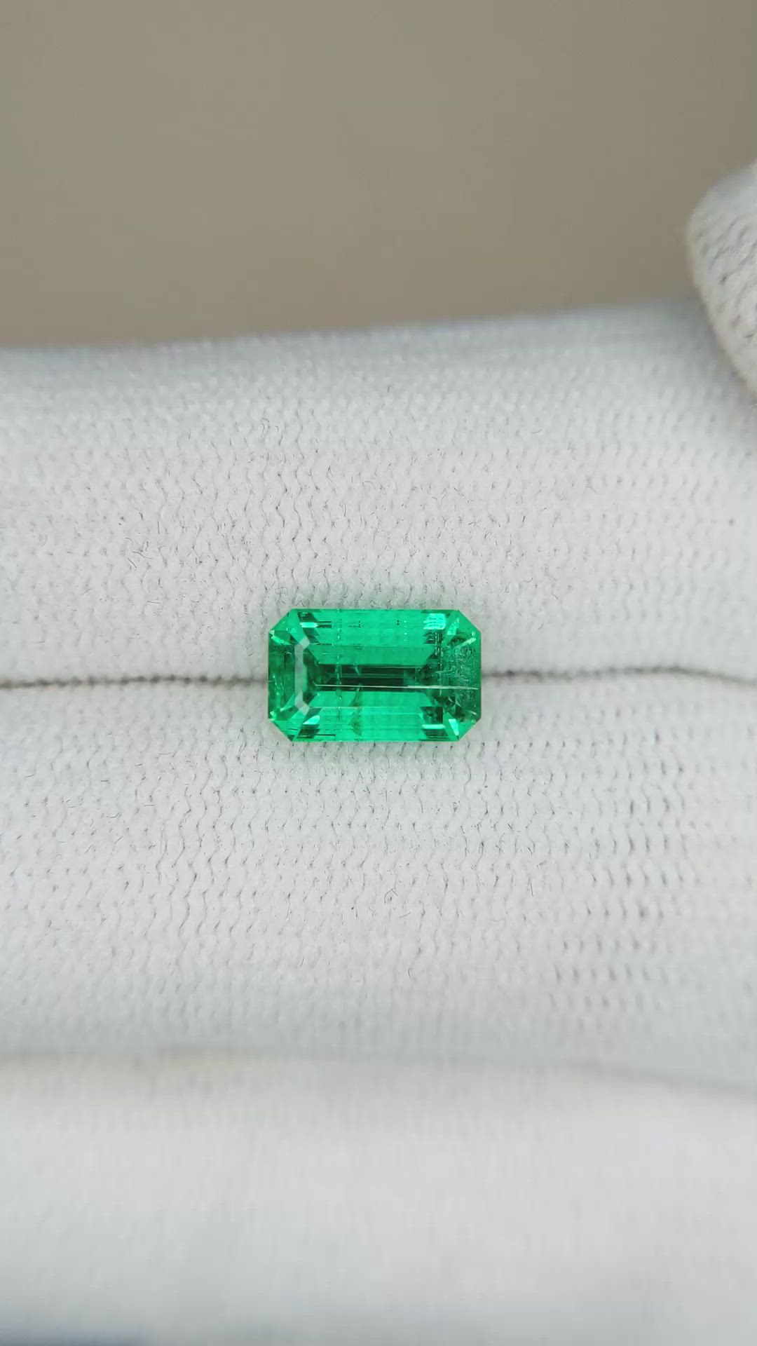 1.47 Ct. Emerald from Russia Size Video