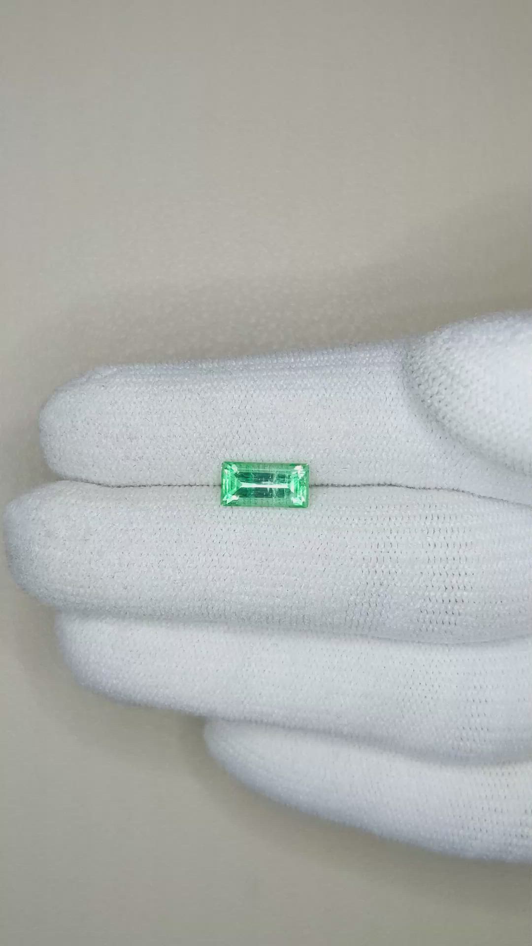 1.11 Ct. Emerald from Russia Size Video