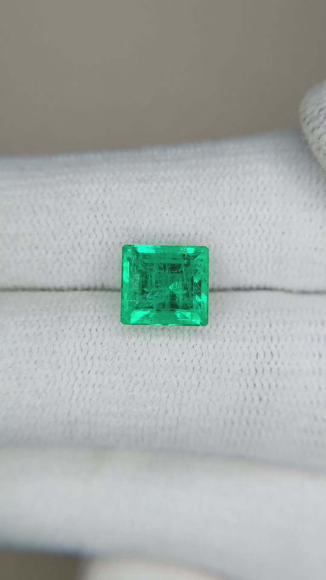 2.37 Ct. Emerald from Russia Size Video