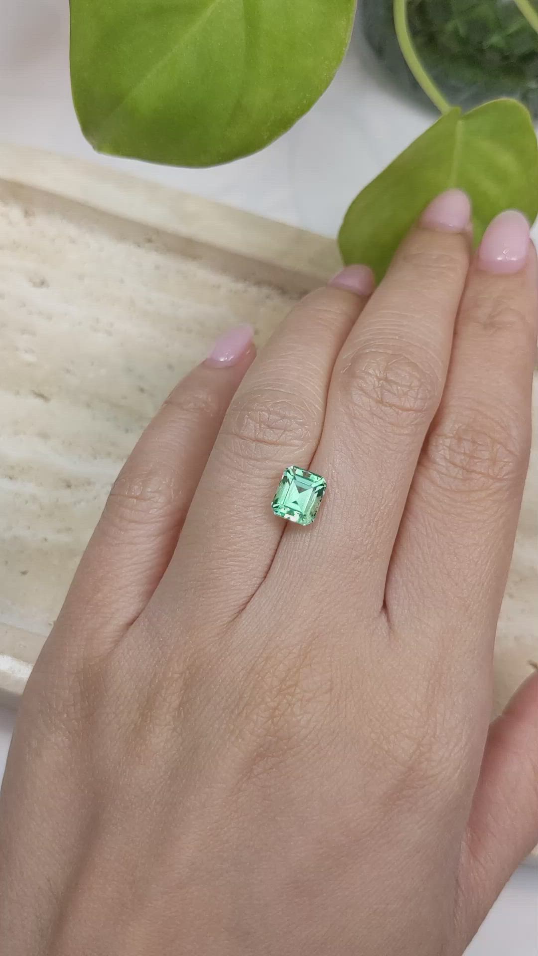 1.95 Ct. Emerald from Russia Size Video