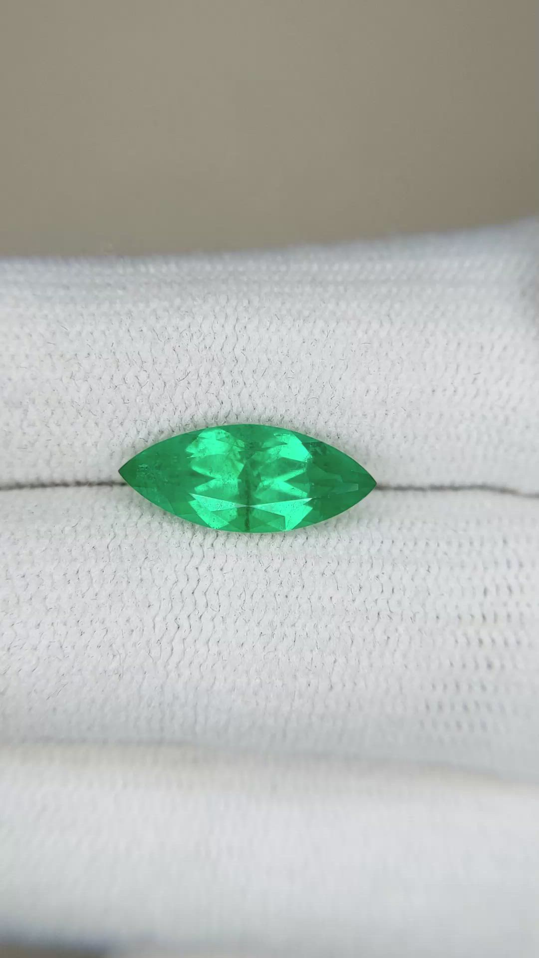 1.83 Ct. Emerald from Russia Size Video