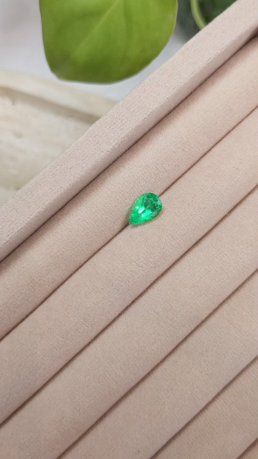 1.33 Ct. Emerald from Russia Size Video