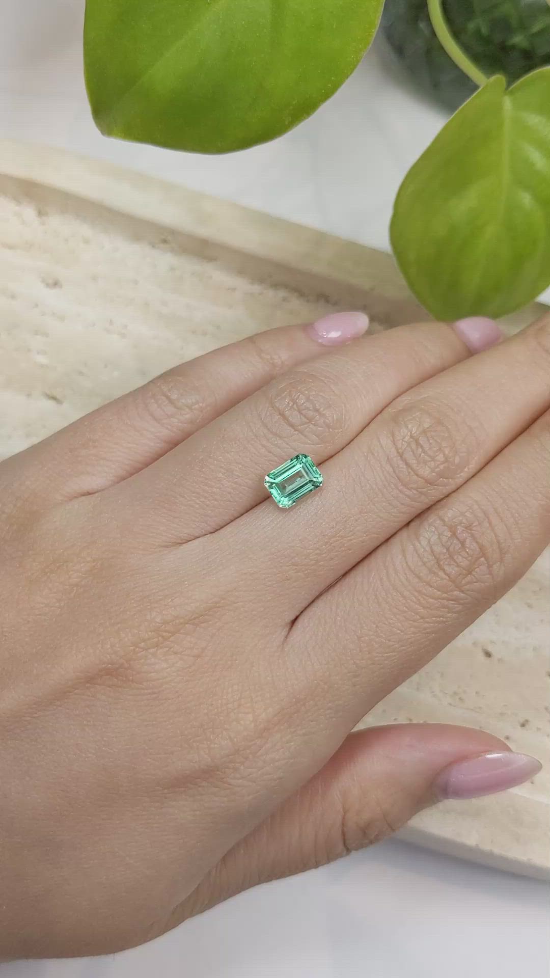 1.70 Ct. Emerald from Russia Size Video