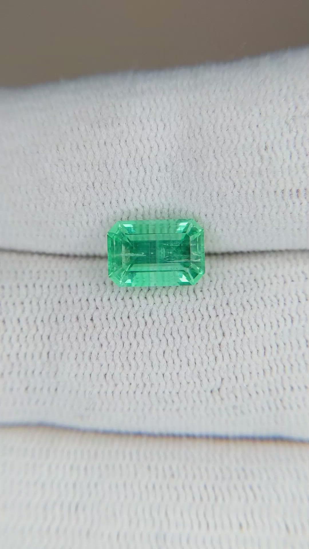 1.72 Ct. Emerald from Russia Size Video