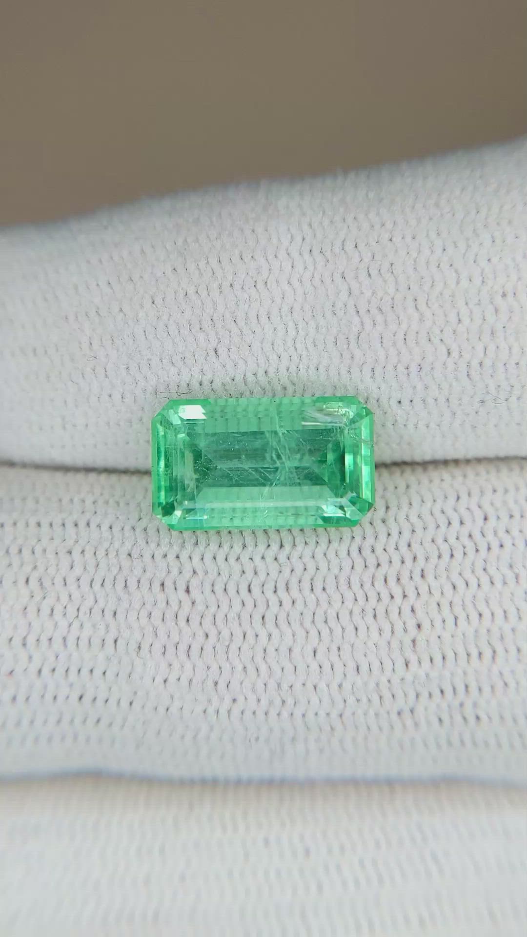 3.70 Ct. Emerald from Russia Size Video