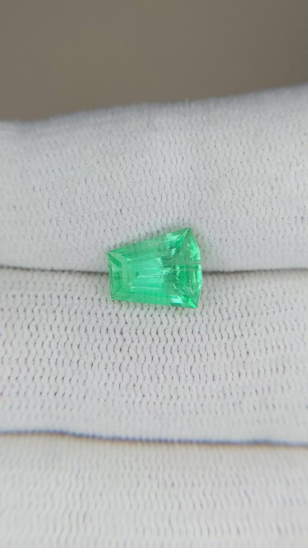 2.03 Ct. Emerald from Russia Size Video