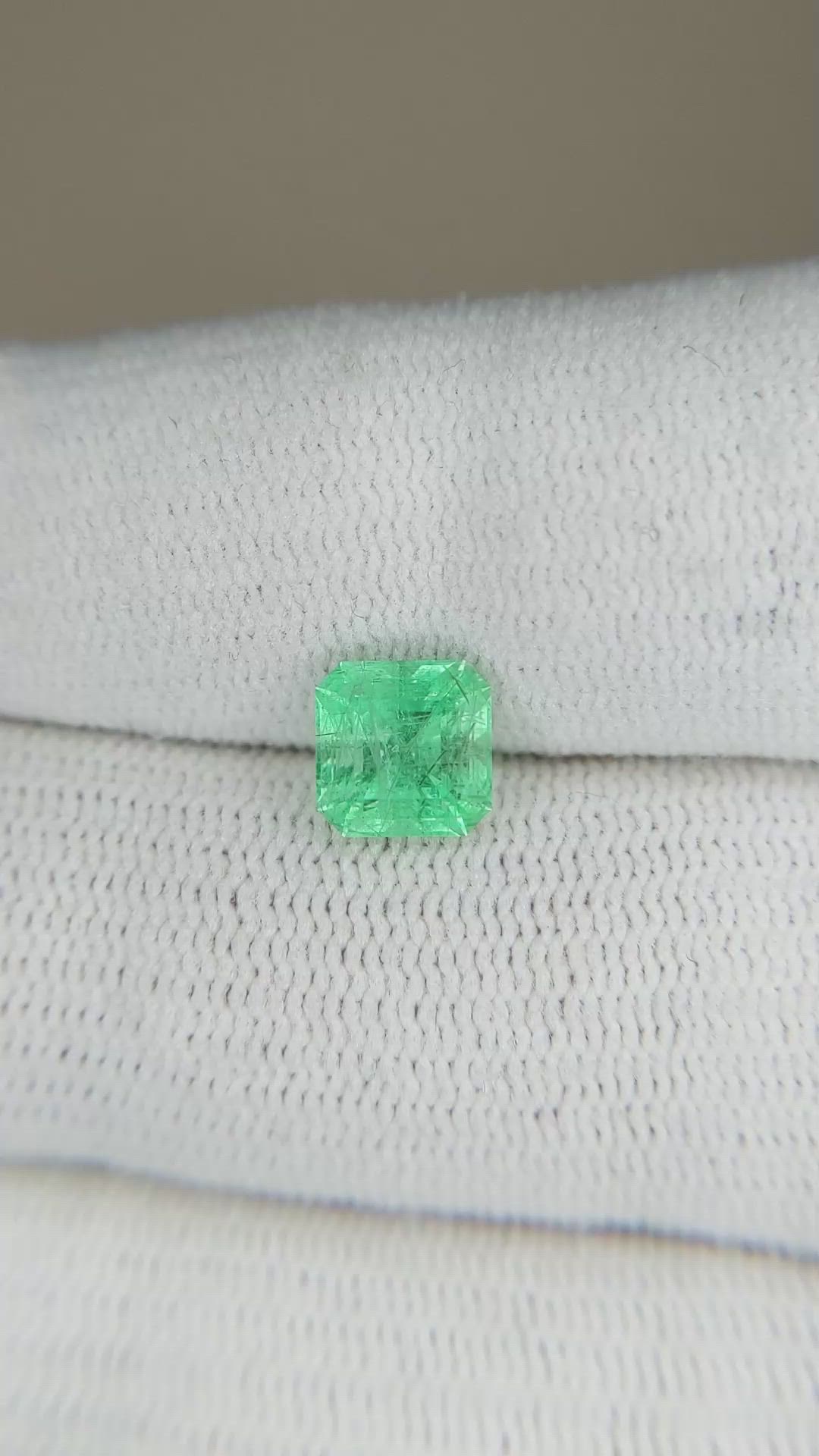 1.39 Ct. Emerald from Russia Size Video