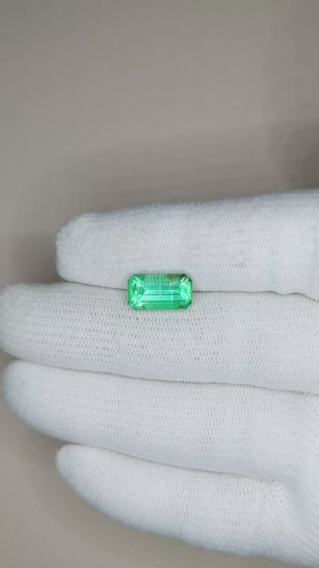 3.19 Ct. Emerald from Russia Size Video