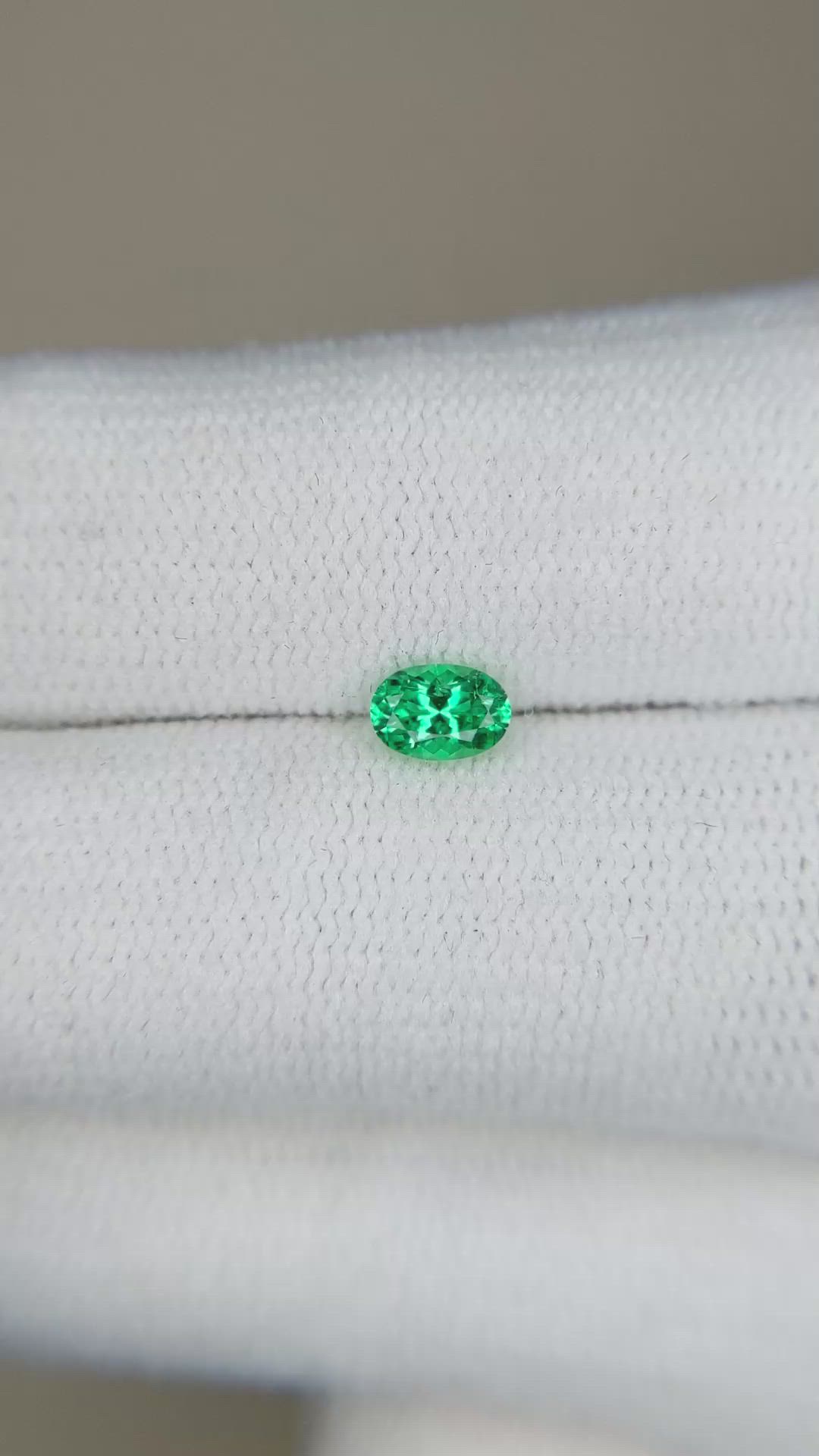 0.28 Ct. Emerald from Russia Size Video