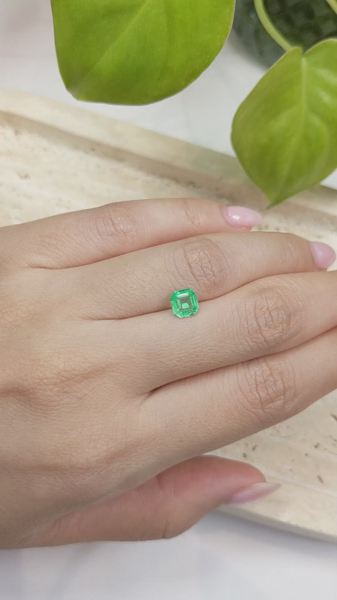 0.96 Ct. Emerald from Russia Size Video