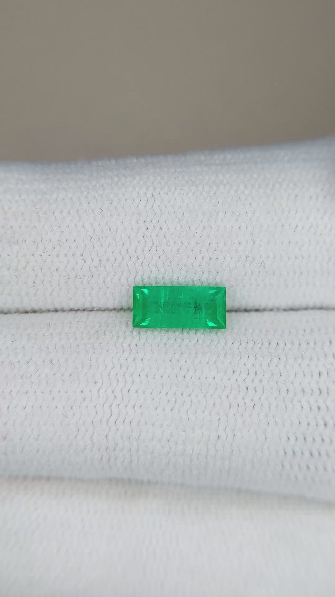 0.73 Ct. Emerald from Russia Size Video
