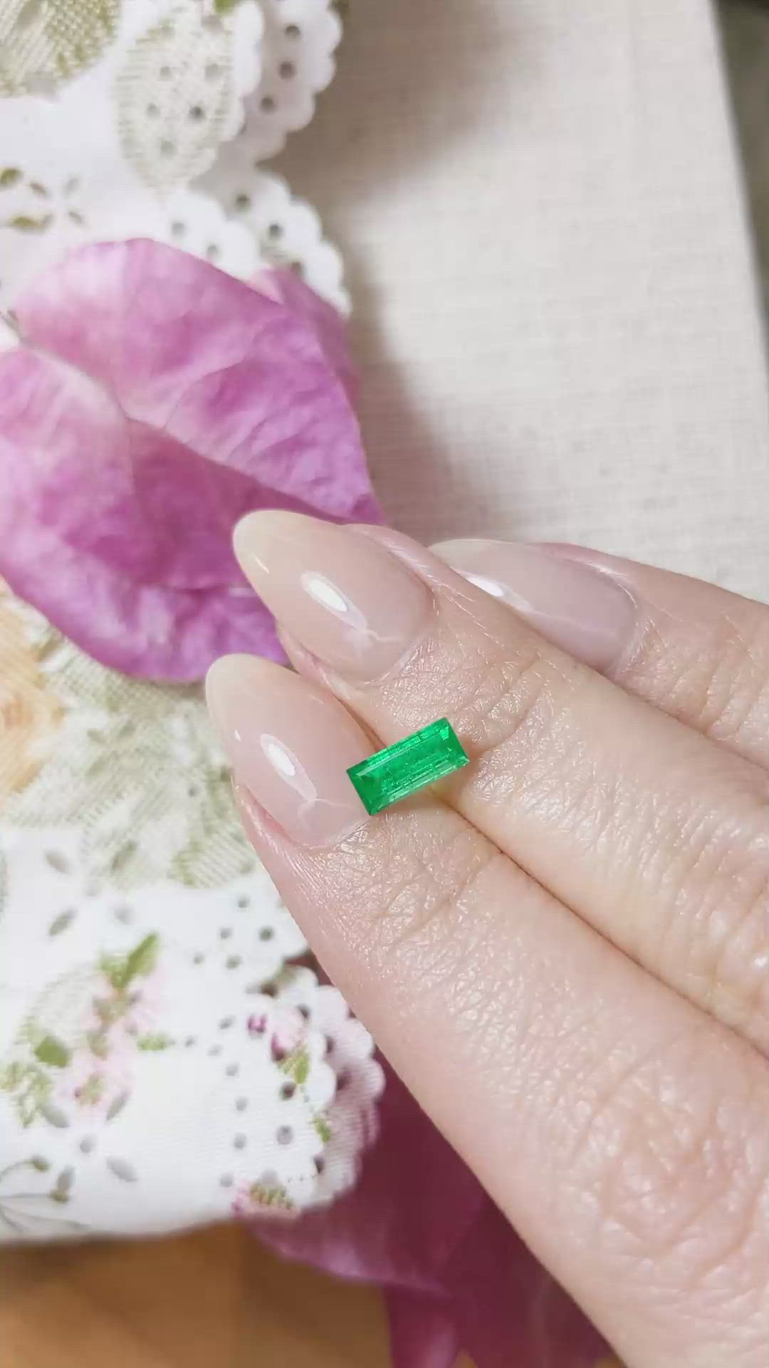 0.73 Ct. Emerald from Russia Size Video