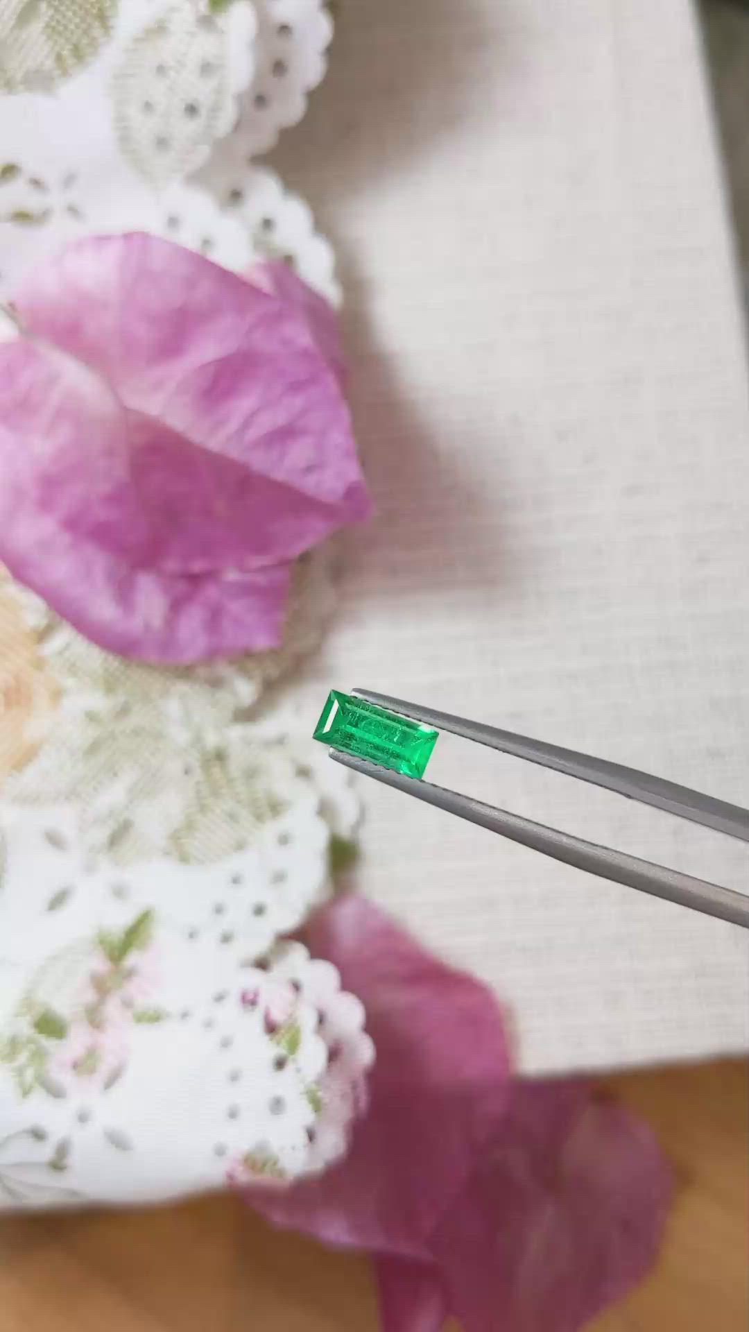 0.73 Ct. Emerald from Russia Size Video