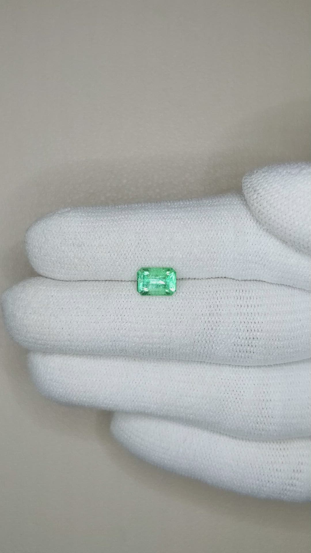 1.02 Ct. Emerald from Russia Size Video