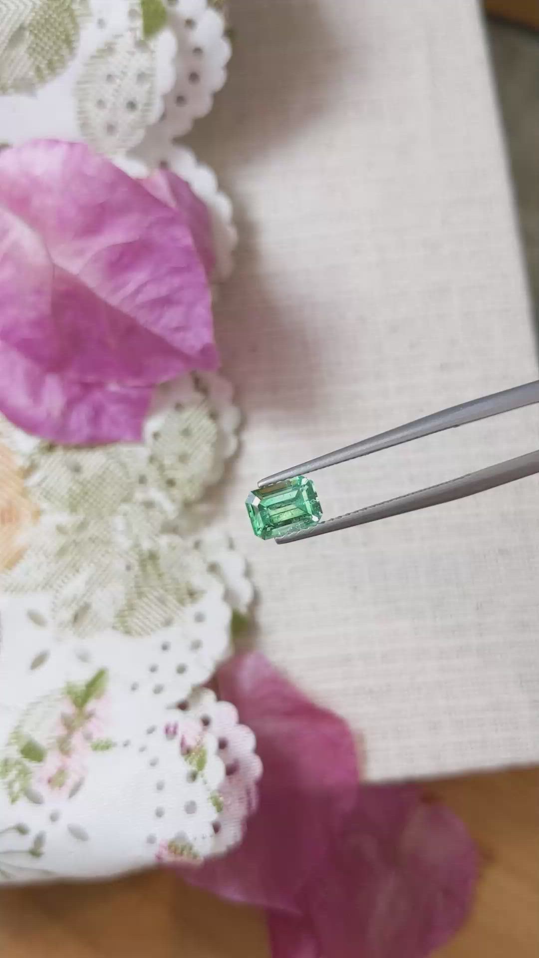 1.02 Ct. Emerald from Russia Size Video