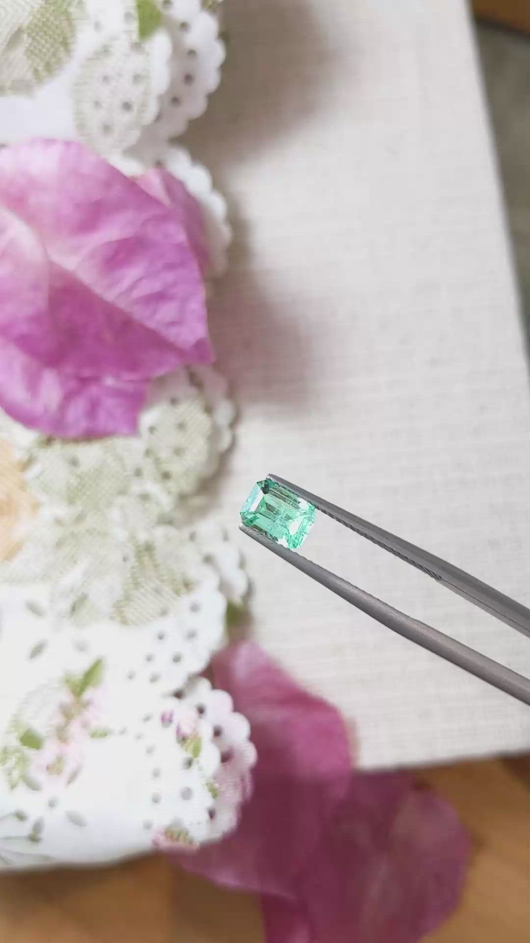 1.17 Ct. Emerald from Russia Size Video