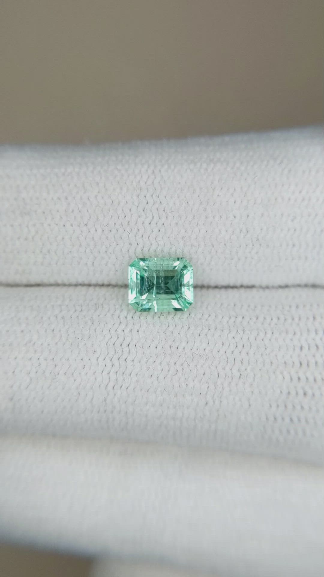 0.78 Ct. Emerald from Russia Size Video