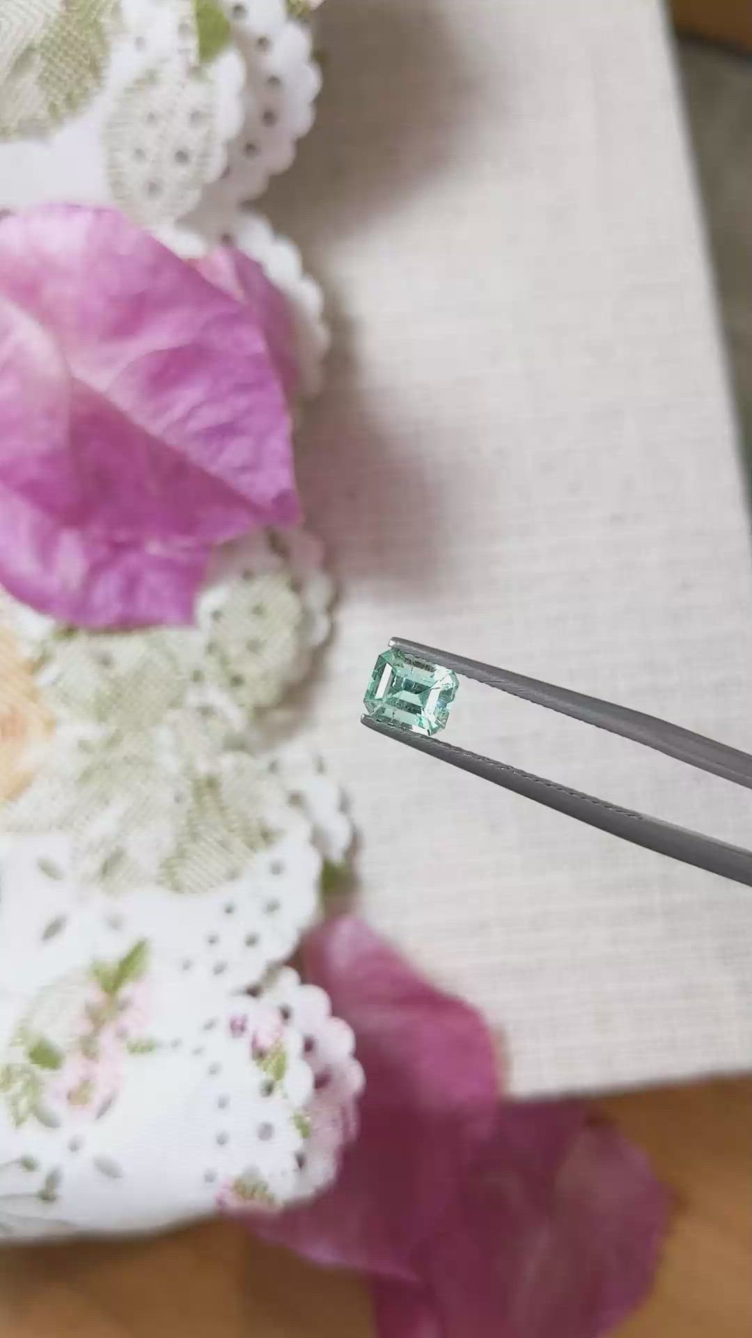0.78 Ct. Emerald from Russia Size Video