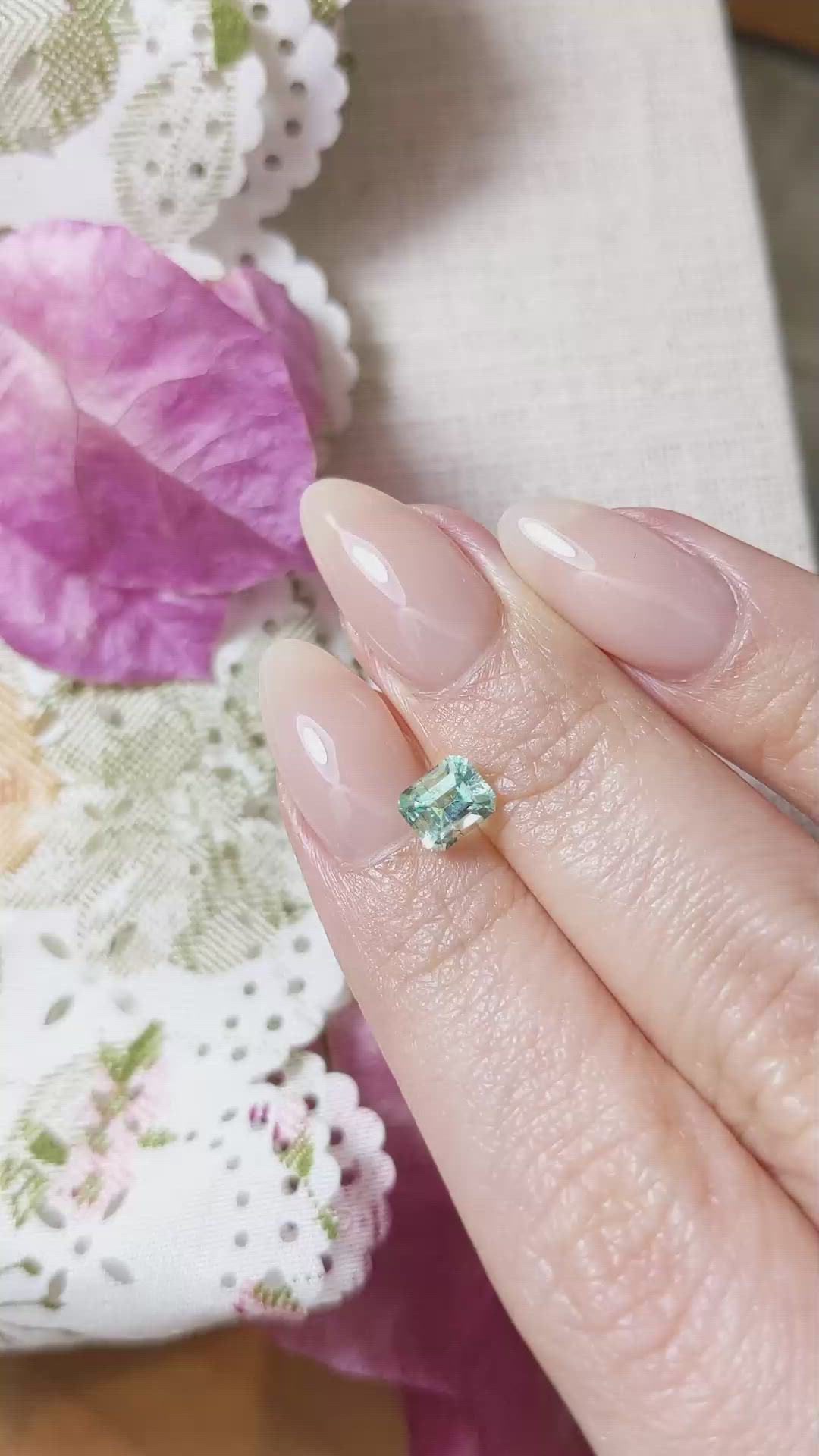 0.78 Ct. Emerald from Russia Size Video