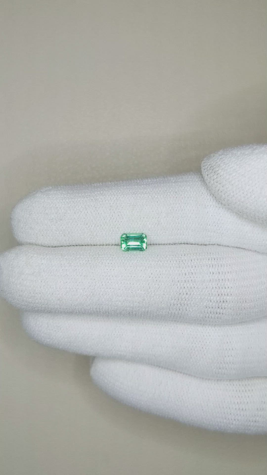 0.38 Ct. Emerald from Russia Size Video
