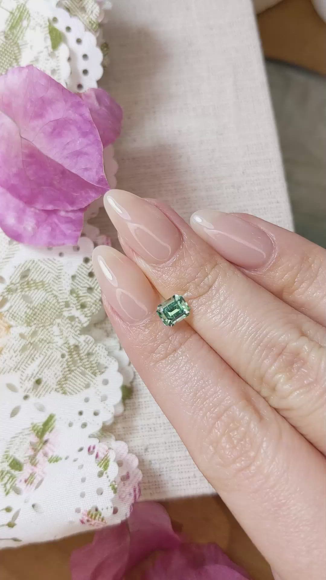 0.72 Ct. Emerald from Russia Size Video