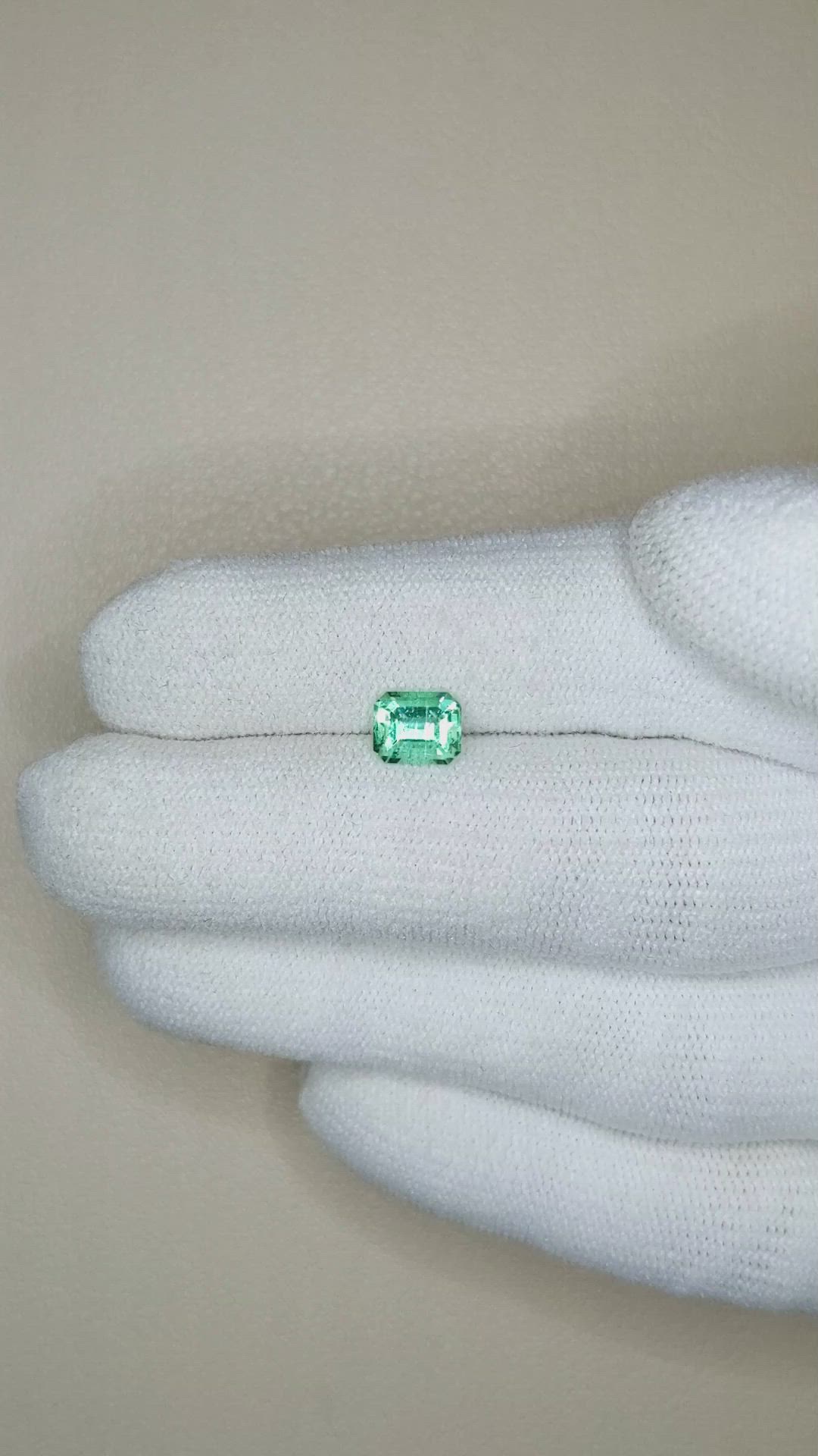 0.72 Ct. Emerald from Russia Size Video
