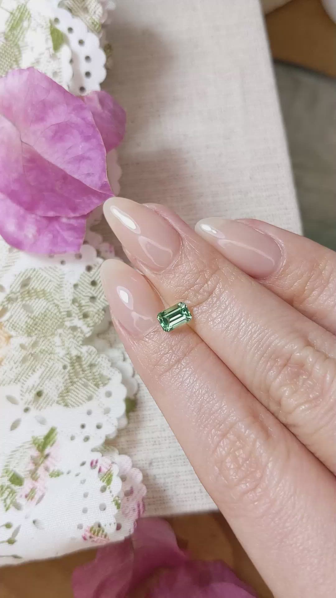 0.66 Ct. Emerald from Russia Size Video