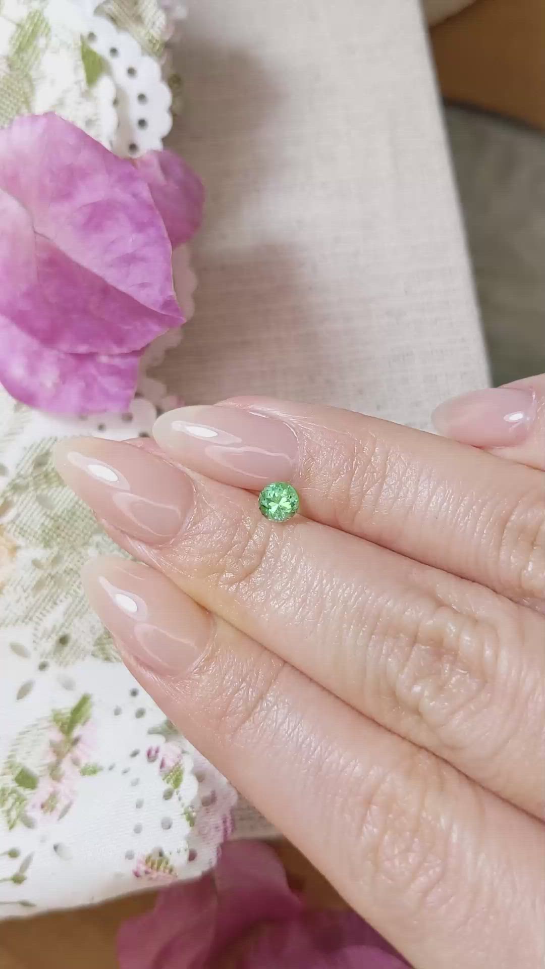 0.44 Ct. Emerald from Russia Size Video