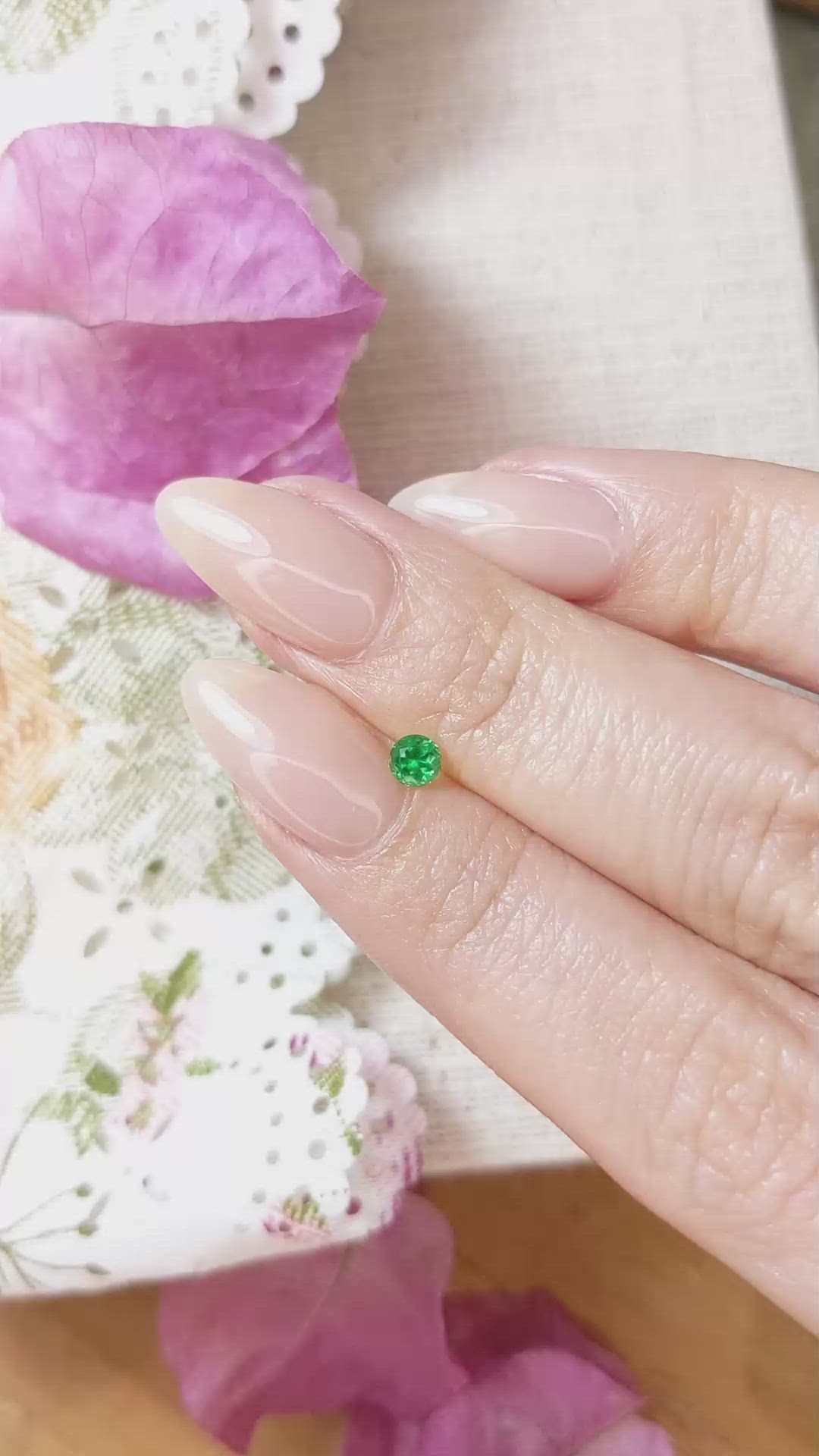 0.19 Ct. Emerald from Russia Size Video
