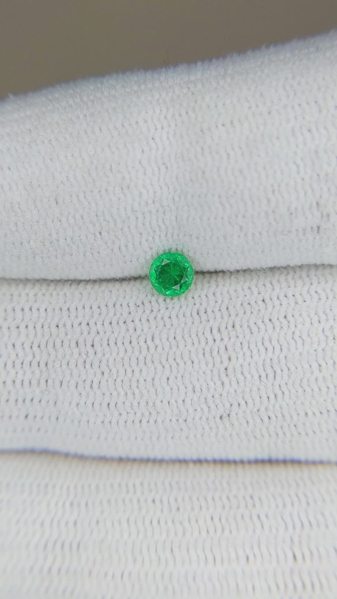 0.19 Ct. Emerald from Russia Size Video